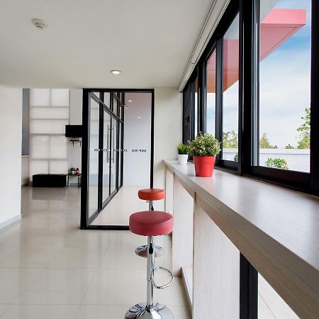 Hop Inn Lampang City Center Екстер'єр фото